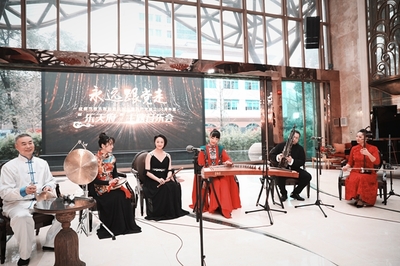 凝聚文艺力量，共筑世界文化名城——成都市文联党组书记杨晓阳谈文化艺术交流活动策划