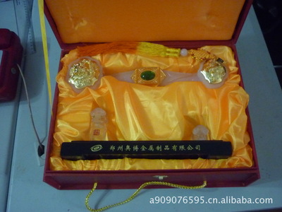 辽宁龙年纪念品与工艺品市场概览 产品特色、价格与供应商分析